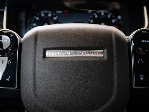 Used 2020 Land Rover Range Rover Sport HSE image 31