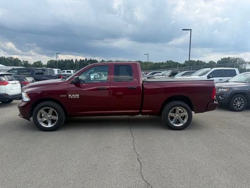 Used 2017 RAM 1500 Express AWD/4WD image 16