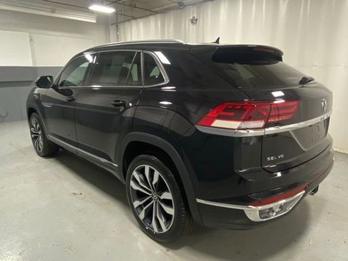 Used 2022 Volkswagen Atlas Cross Sport SEL Premium R-Line AWD/4WD image 2