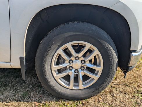 Used 2019 Chevrolet Silverado 1500 LT w/ All-Star Edition image 11