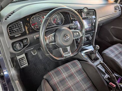 Used 2018 Volkswagen GTI SE FWD image 10