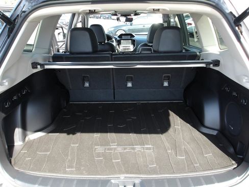 Used 2022 Subaru Forester Touring w/ Popular Package #2 AWD/4WD image 11