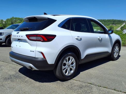 Used 2023 Ford Escape Active w/ Tech Pack #1 AWD/4WD image 5