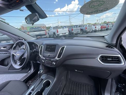 Certified 2019 Chevrolet Equinox LT FWD image 30