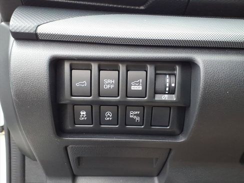 Used 2020 Subaru Forester Limited image 16