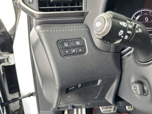 Used 2023 Lexus LX 600 F Sport AWD/4WD image 19