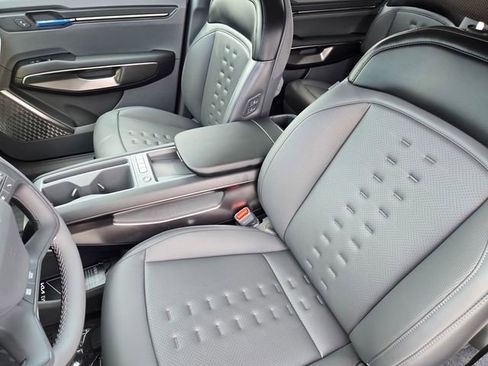 New 2026 Kia EV9 Wind image 23