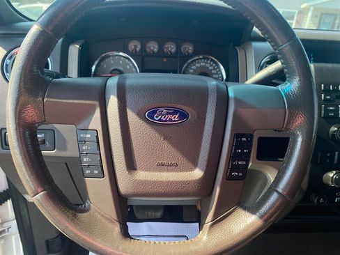 Used 2010 Ford F150 XLT image 25