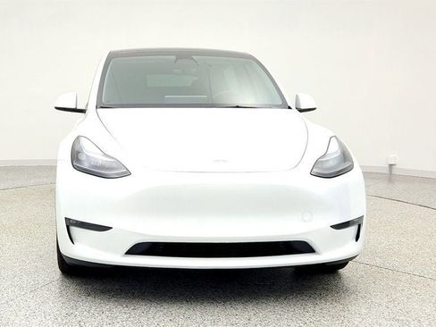 Used 2023 Tesla Model Y Long Range image 2