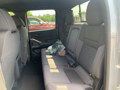 New 2026 Nissan Frontier SV w/ SV Convenience Package RWD image 8