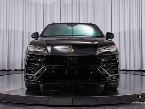 Used 2019 Lamborghini Urus image 4