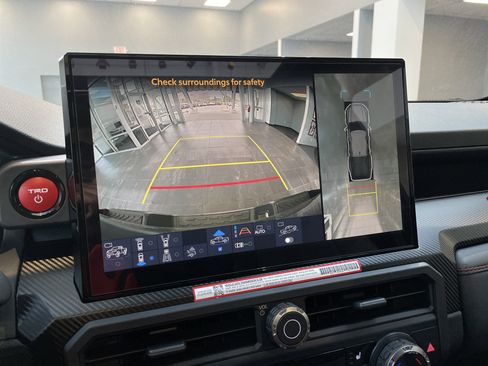 Used 2025 Toyota Tacoma TRD Pro image 26