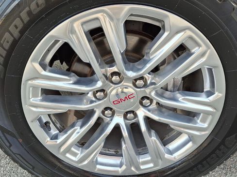 Used 2021 GMC Yukon XL SLT AWD/4WD image 25