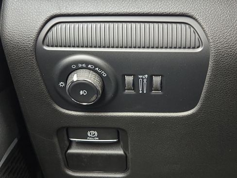 New 2025 Jeep Wagoneer L Series II w/ Premium Group I image 24