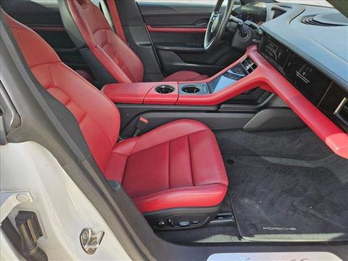 Used 2020 Porsche Taycan 4S image 18