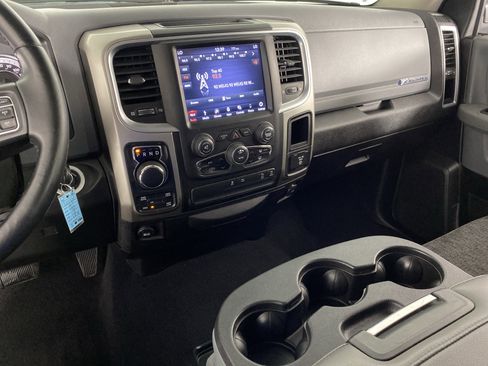 Used 2019 RAM 1500 Big Horn image 25