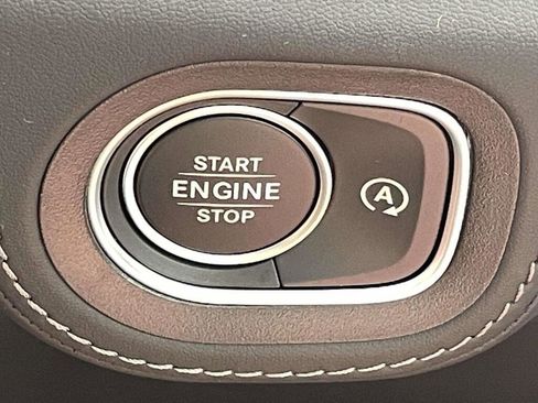 New 2026 Mercedes-Benz GLE 63 AMG S image 40