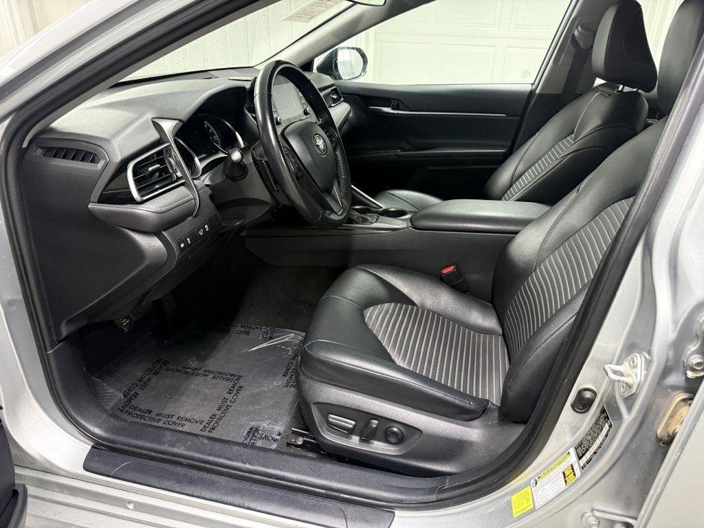 Used 2021 Toyota Camry SE FWD image 8