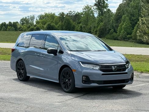 Used 2025 Honda Odyssey Sport-L image 1