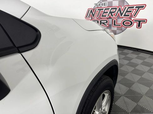 Used 2018 Chevrolet Trax LS AWD/4WD image 28