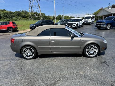 Used 2009 Audi A4 2.0T FWD image 5