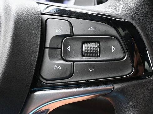 Used 2023 Buick Enclave Essence w/ Experience Buick Package image 24