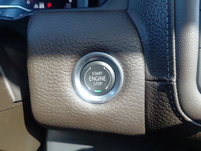 Used 2024 GMC Yukon Denali AWD/4WD image 36