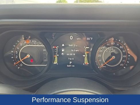 Used 2026 Jeep Wrangler Unlimited Rubicon w/ Steel Bumper Group AWD/4WD image 9