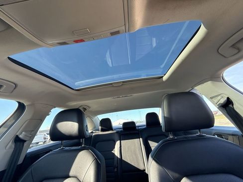 Used 2024 Volkswagen Jetta SE image 16