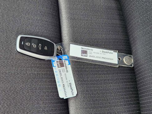 Used 2021 Nissan Altima 2.5 SV FWD image 34