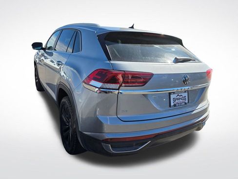 Used 2022 Volkswagen Atlas Cross Sport SE image 7