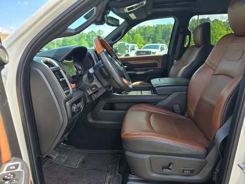Used 2021 RAM 2500 Limited AWD/4WD image 4