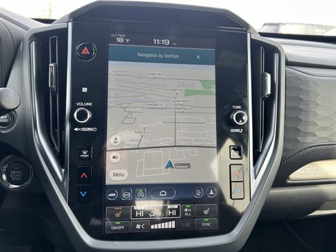 Certified 2025 Subaru Forester Limited image 13