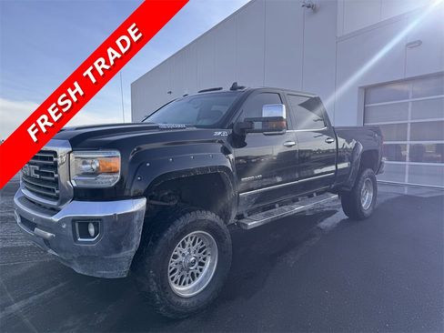 Used 2018 GMC Sierra 2500 SLT w/ Duramax Plus Package image 1