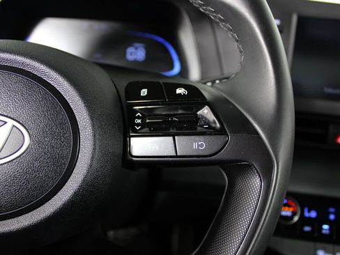Certified 2025 Hyundai Elantra Sport FWD image 25