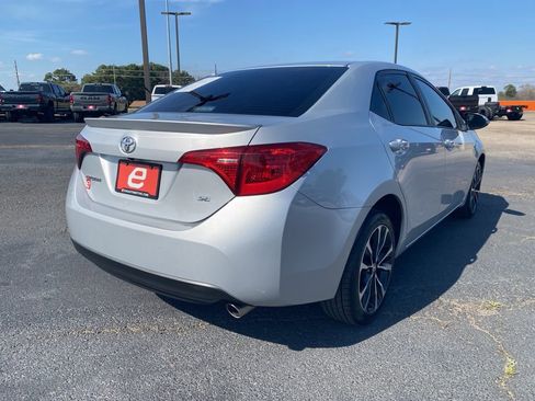 Used 2018 Toyota Corolla SE image 7