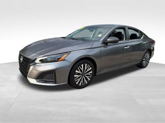 Used 2024 Nissan Altima 2.5 SV FWD video 3