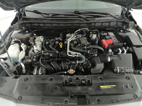 Used 2024 Nissan Altima 2.5 SR w/ SR Premium Package image 21