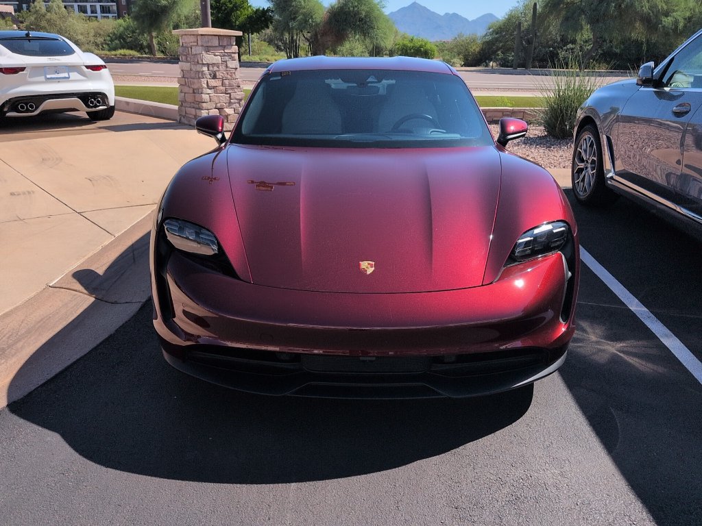 Used 2022 Porsche Taycan RWD image 2