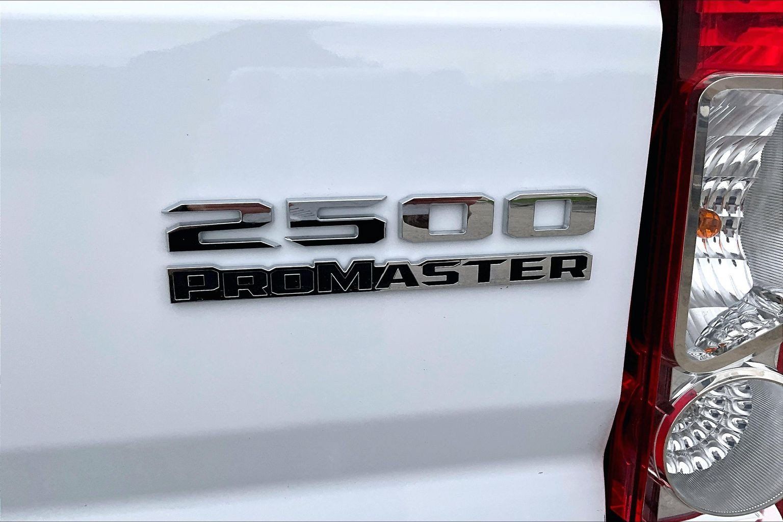 Used 2025 RAM ProMaster 2500 w/ U-Haul Equipment Group FWD image 27