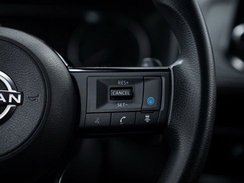 Used 2023 Nissan Rogue SV image 21