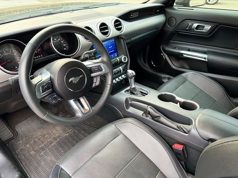 Used 2020 Ford Mustang GT Premium image 5