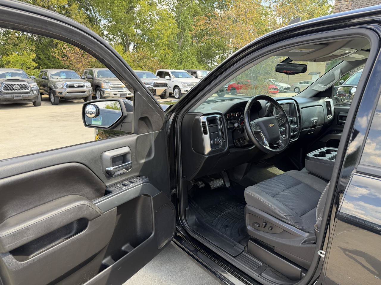Used 2017 Chevrolet Silverado 1500 LT w/ All Star Edition RWD image 10