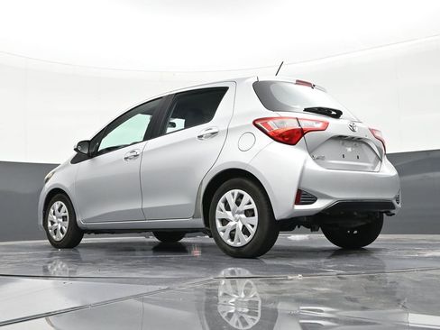 Used 2018 Toyota Yaris L image 22