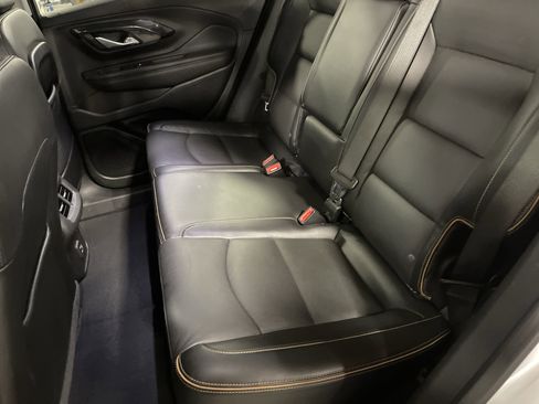 Used 2023 GMC Terrain AT4 image 10