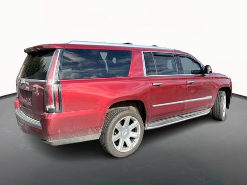 Used 2020 Cadillac Escalade ESV Premium Luxury image 3