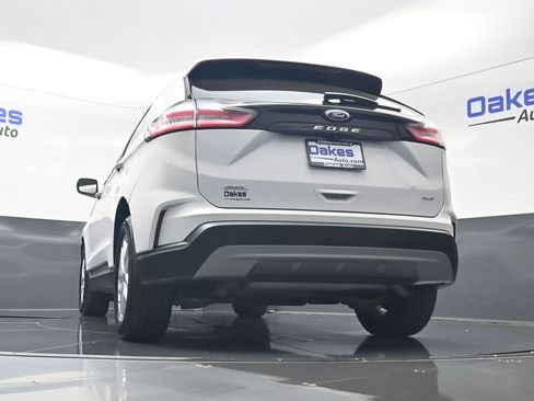 Used 2021 Ford Edge SEL AWD/4WD image 42