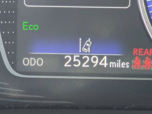 Used 2022 Lexus ES 350 Luxury image 25