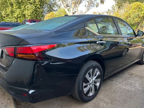 Used 2025 Nissan Altima 2.5 S FWD image 4