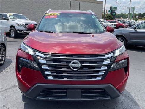 Used 2024 Nissan Rogue SV w/ SV Premium Package FWD image 8